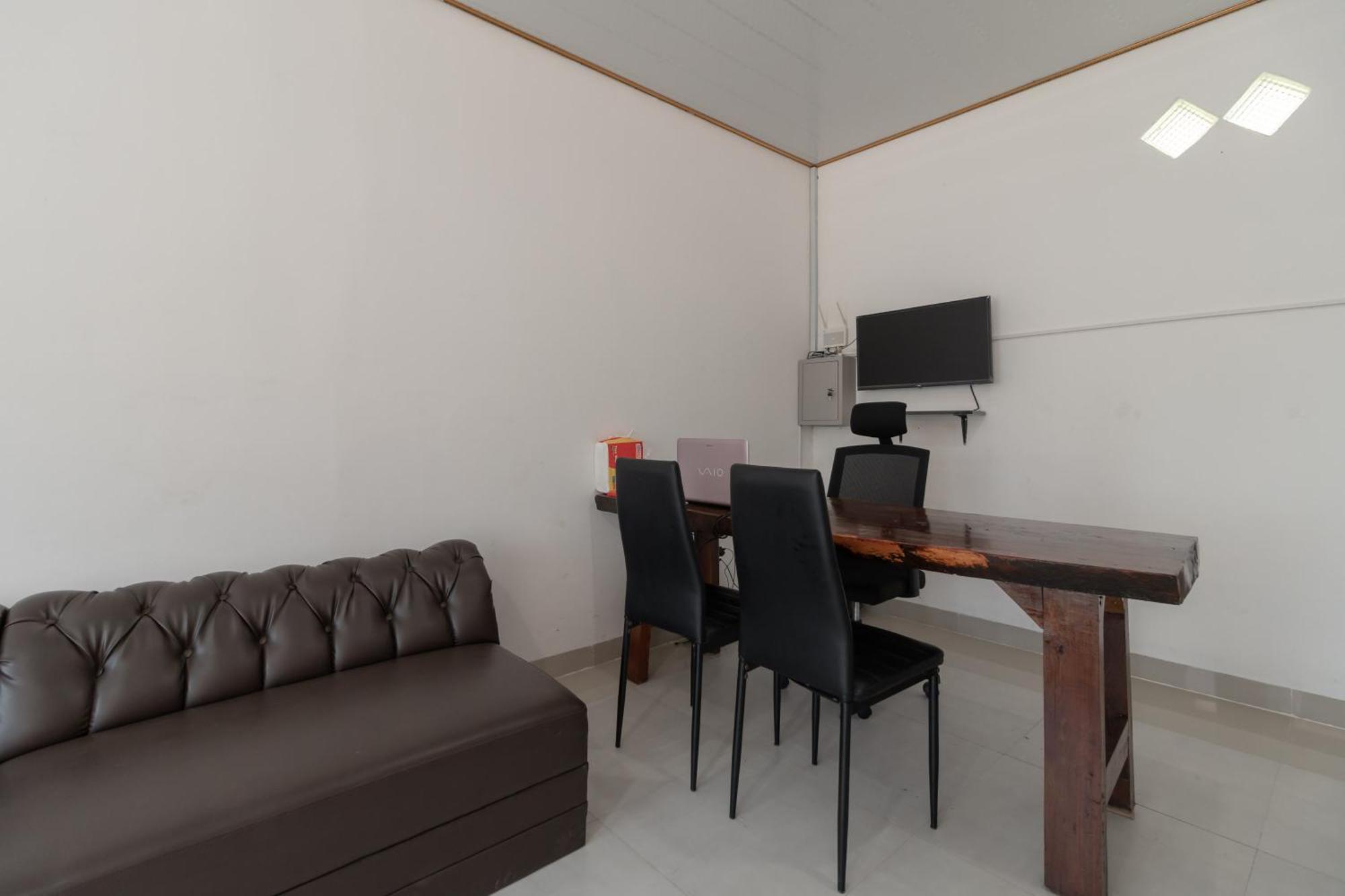 Reddoorz Syariah Near Jakabaring Sport City ปาเลมบัง ภายนอก รูปภาพ