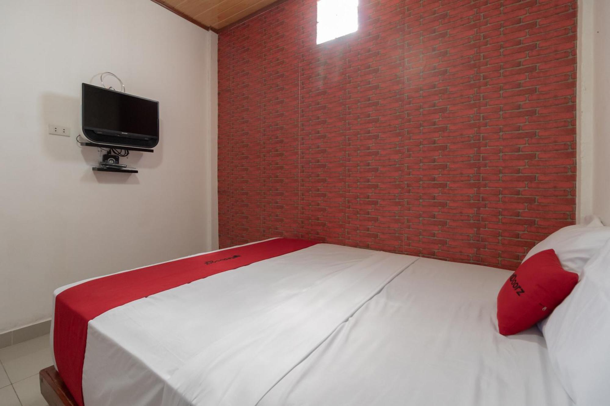 Reddoorz Syariah Near Jakabaring Sport City ปาเลมบัง ภายนอก รูปภาพ