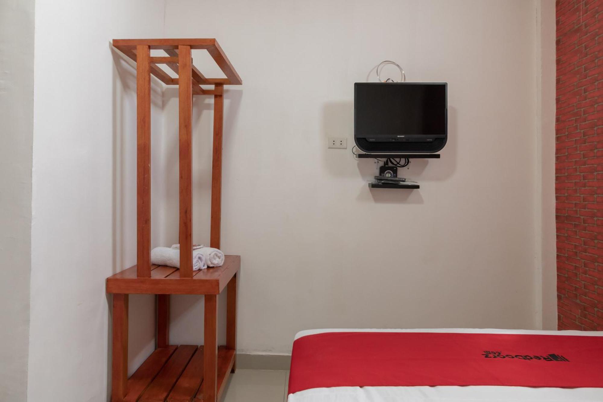 Reddoorz Syariah Near Jakabaring Sport City ปาเลมบัง ภายนอก รูปภาพ